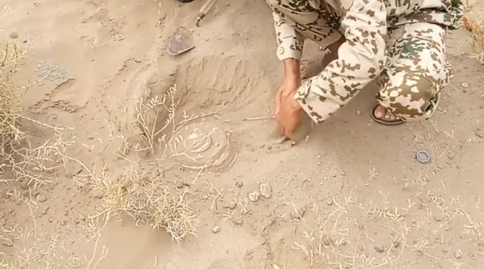 الغام وقذائف حوثية