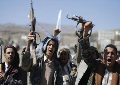 توسع عمليات الفساد المنظم للحوثيين في مناطق سيطرتهم 