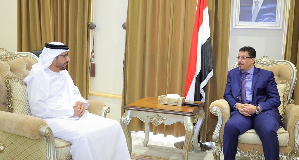 وزير الخارجية يستعرض مع السفير الإماراتي لدى بلادنا تطورات الأوضاع في اليمن