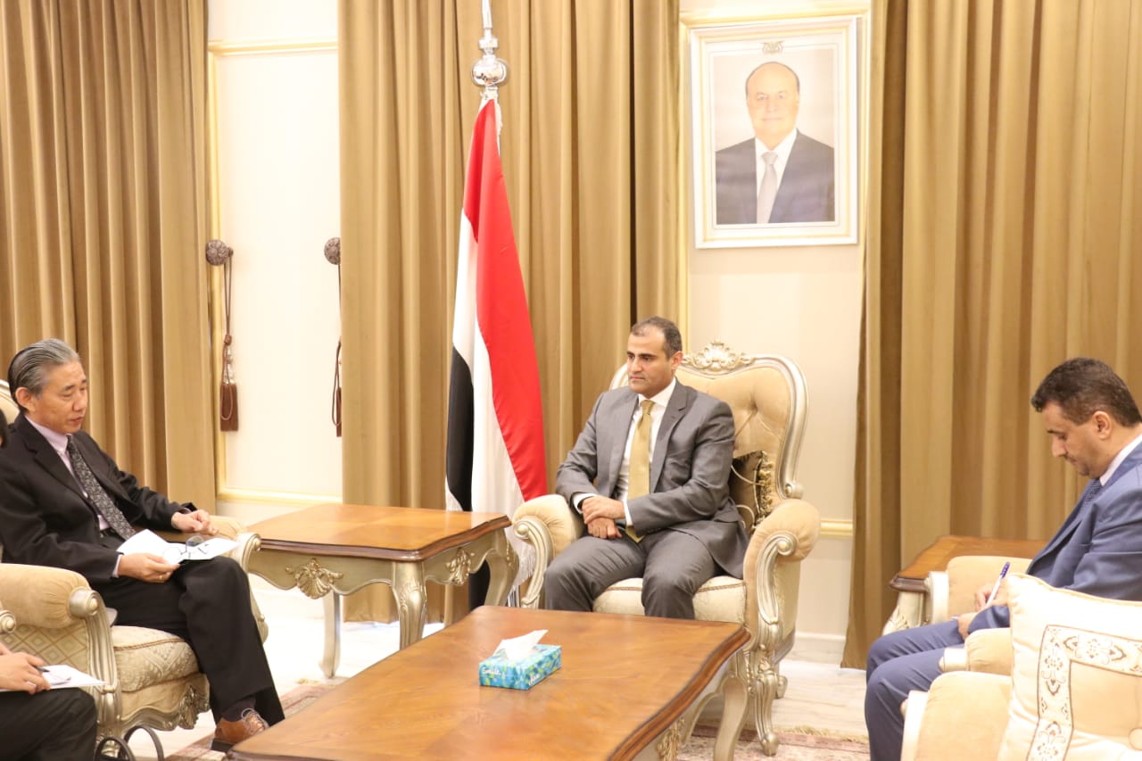 السفير الصيني مع الحضرمي