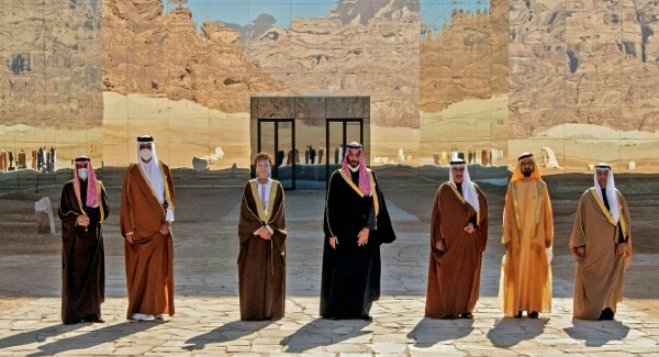 لقاء الجانب السعودي مع القطري