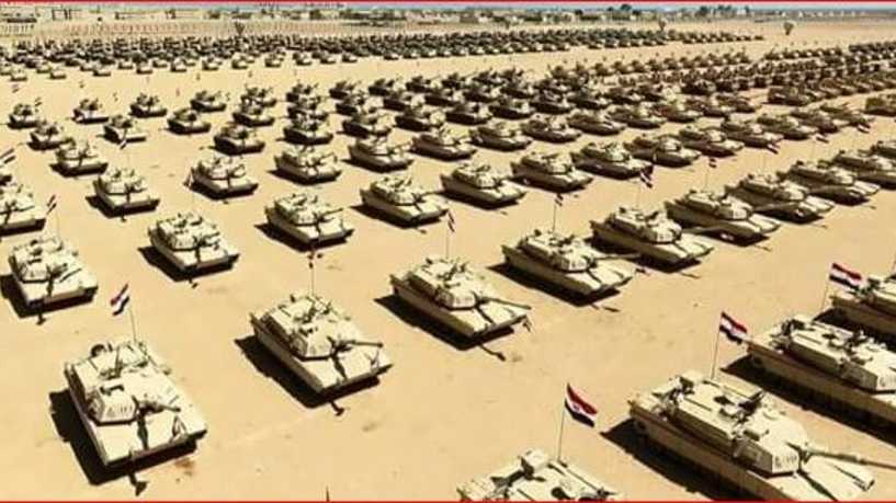 مصر تحشد الدبابات للتدخل العسكري في ليبيا