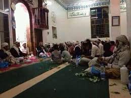 الحوثي يمارس التسول في صنعاء بحثا عن مقاتلين للجبهات