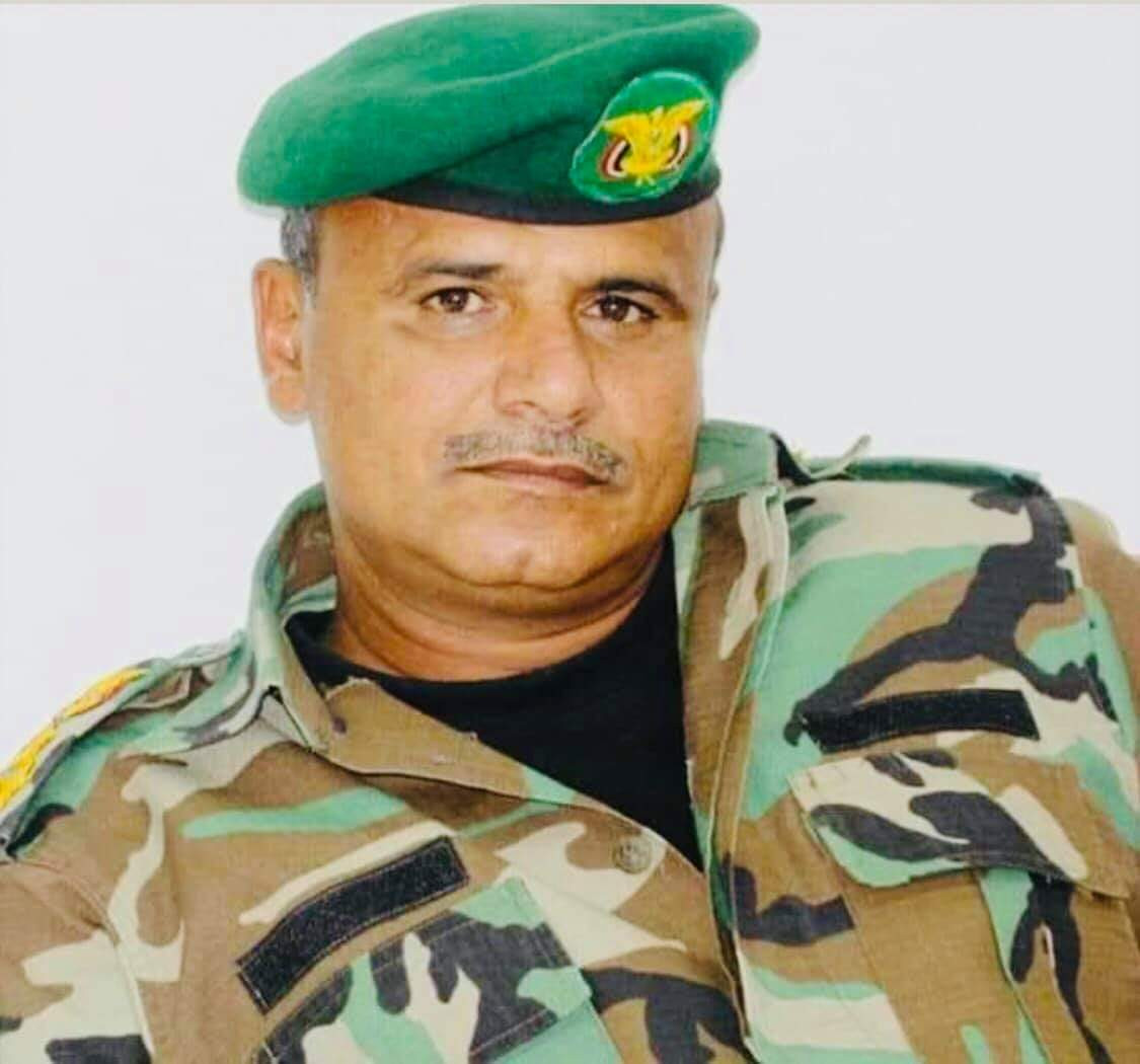 وزارة الدفاع اليمنية تنعي وفاة العميد محمد الحجوري قائد لواء الم