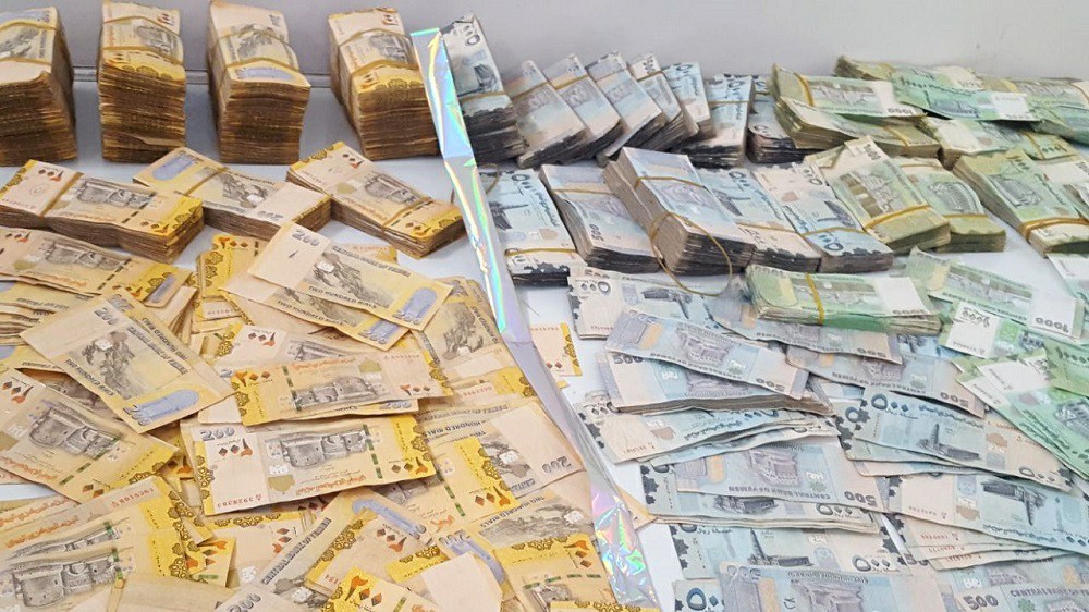 ارتفاع مرعب لسعر صرف الدولار والريال السعودي في صنعاء وعدن مع تعاملات اليوم الاربعاء12-2-2020
