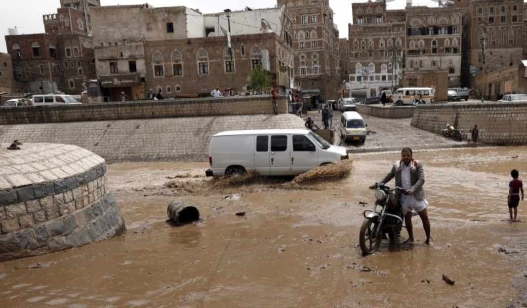الهجرة الدولية: نزوح اكثر من 600 اسرة جراء الامطار في ثلاث محافظات يمنية
