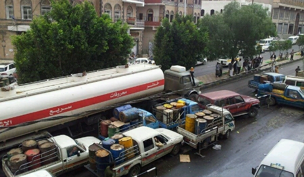 ازمى النفط في صنعاء