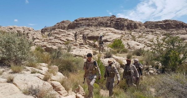 الميثاق نيوز|الجيش اليمني يحررسلسلة جبال رشاحة في صعدة مسقط راس