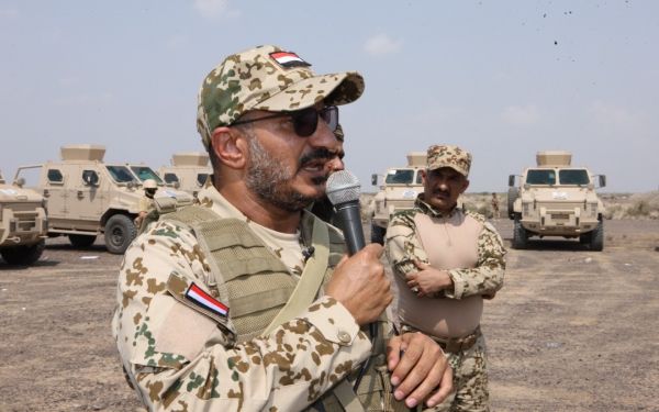 "طارق صالح": لا مانع من رفد جميع جبهات القتال بلا استثناء ومواجهة الحوثيين مسؤولية يمنية واقتصاد البلاد مرتبط بالسعودية