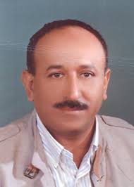 نائب برلماني ..يطالب باقالة محافظ تعز والقيادات الامنية والعسكري
