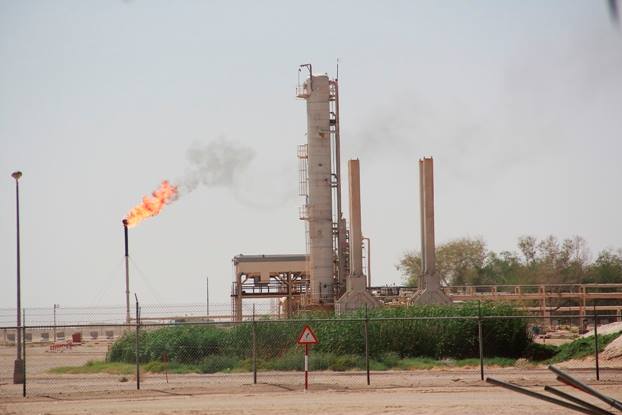 تحذير سويسري من احتراق ابار النفط في اليمن بعد اقتراب المواجهات 