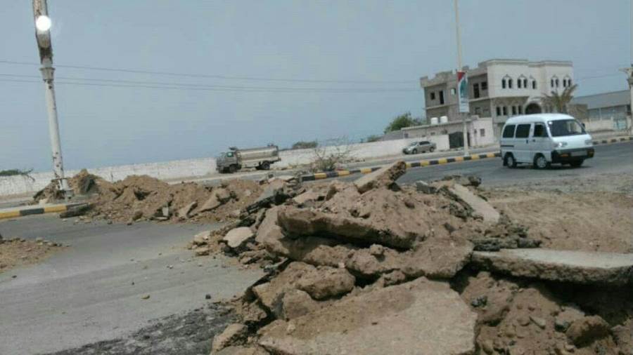 قطع الطرق في تعز