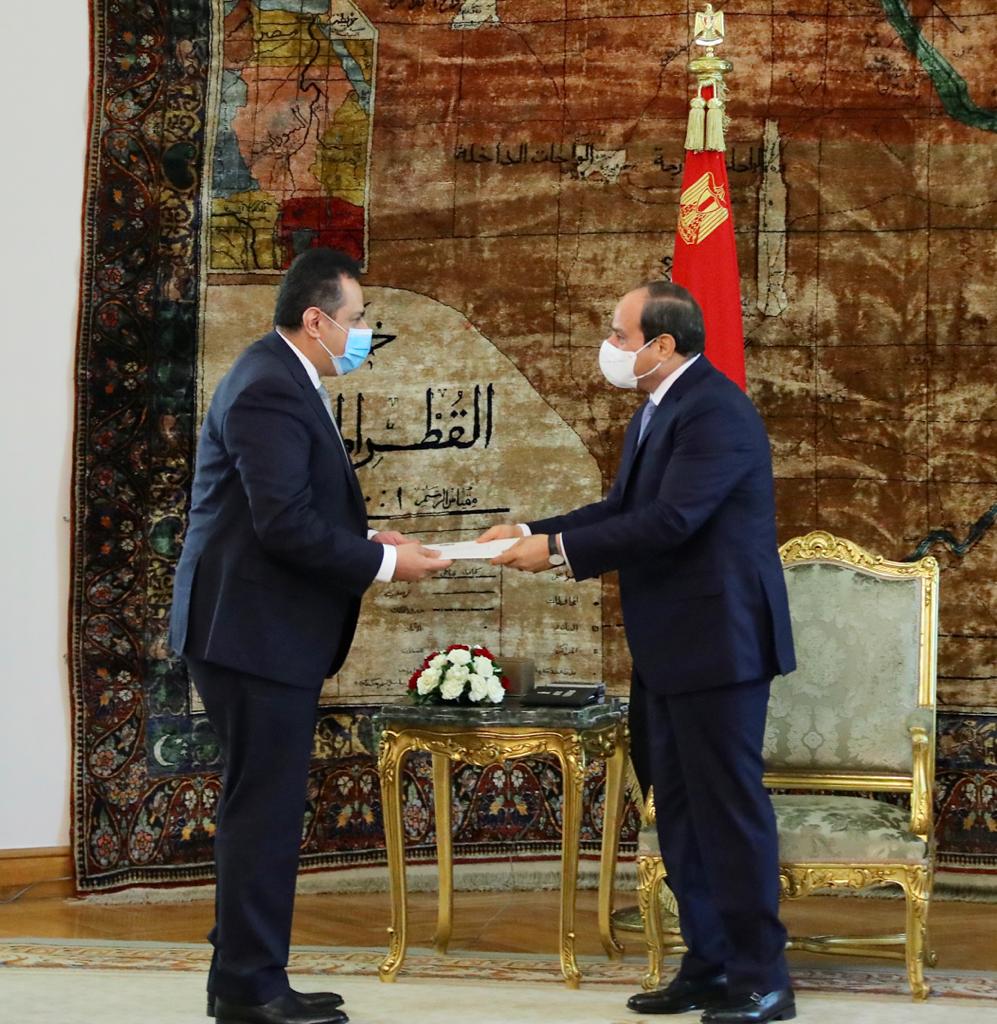 الرئيس السيسي يتسلم رسالة خطية من الرئيس عبد ربه منصور هادي