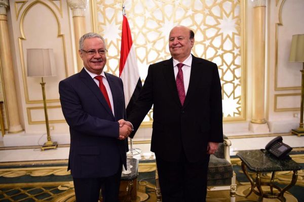 المستشار المفلحي يتجث عن تشكيل الحكومة الجديدة