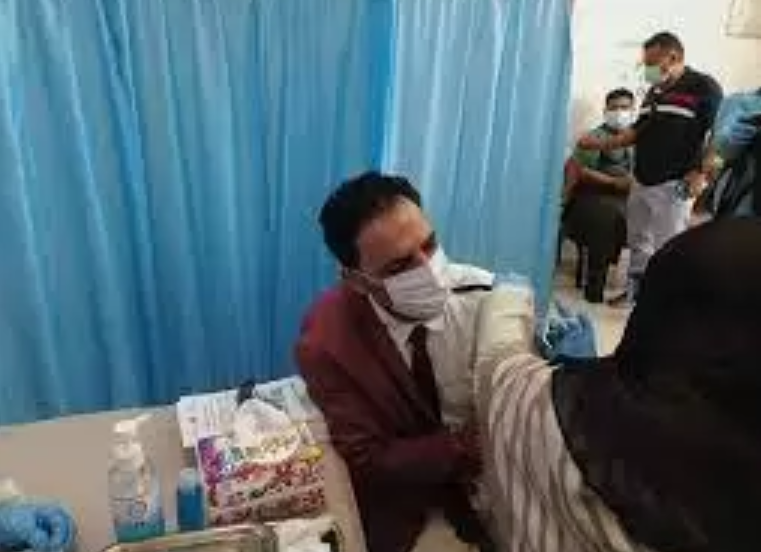 الصحة اليمنية تكشف مستجدات بشأن لقاحات كورونا