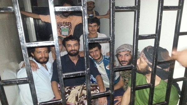 تعرف عليهم بالأسماء..مختطفون سابقون يفصحون عن قيادات حوثية عذبتهم بالسجون السرية