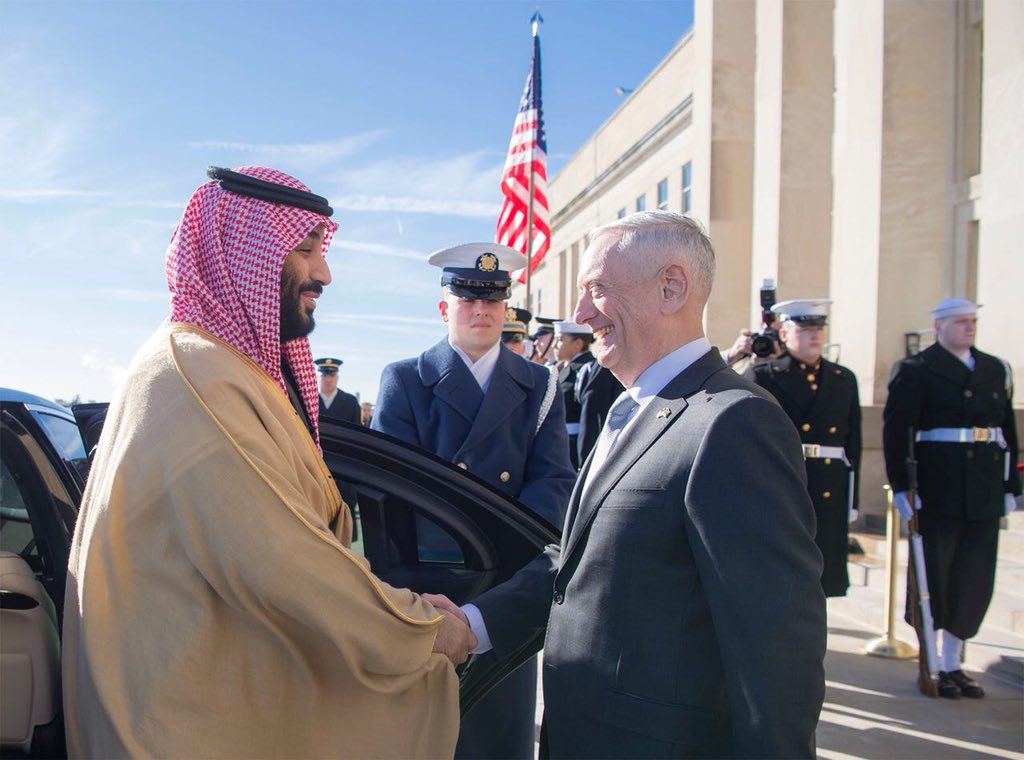 وزير الدفاع الأمريكي في لقاء مع ولي العهد السعودي