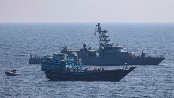 البحرية الامريكية تصادر أسلحة متجهة للحوثي