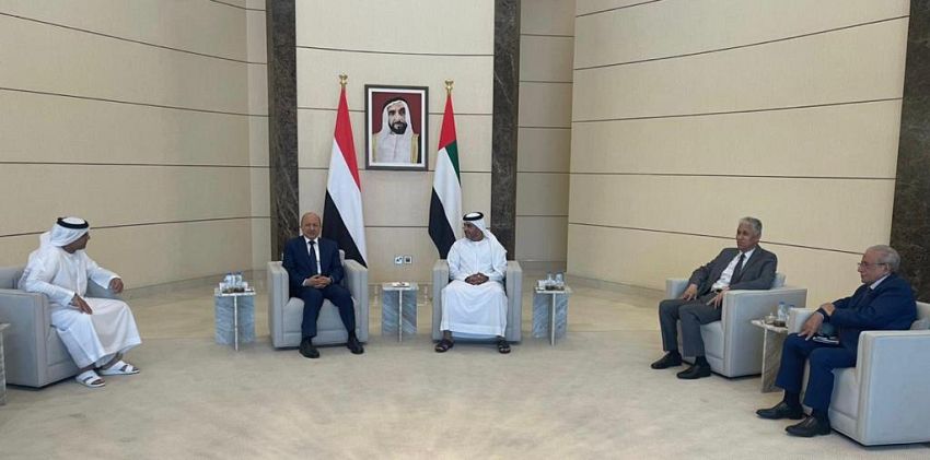 رئيس مجلس القيادة الرئاسي يصل أبوظبي في زيارة رسمية