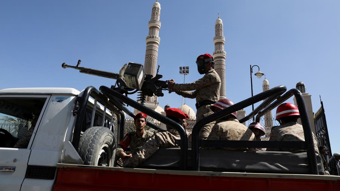 الحوثي يوجه أكبر ضربة قاصمة لما تبقى من اقتصاد اليمن ويوقع أخطر اتفاق مع ايران
