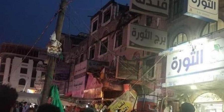 انهيار فندق قديم في صنعاء القديمة جراء الامطار الغزيرة